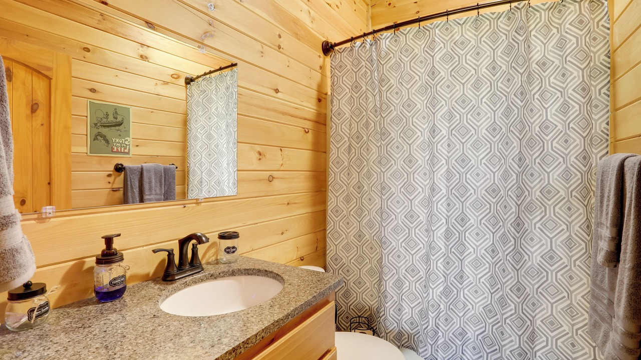 Photo of Bathroom in Van Buren