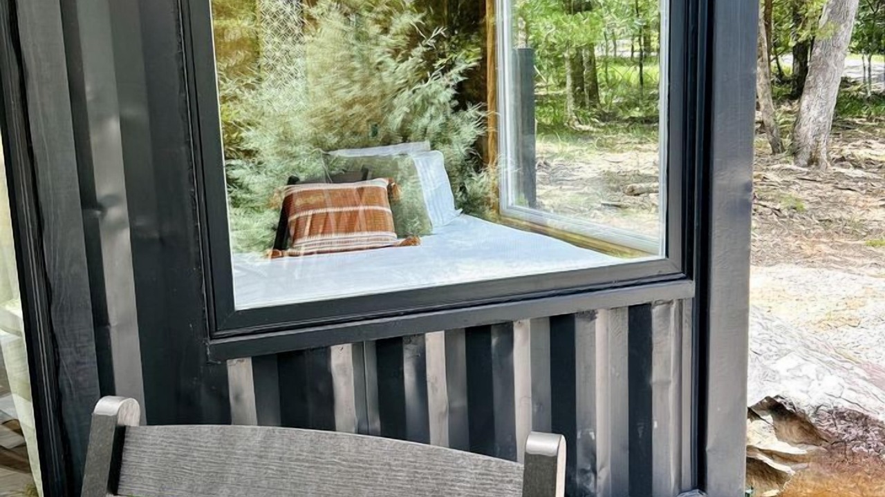 Photo of Patio Balcony in Log Cabin