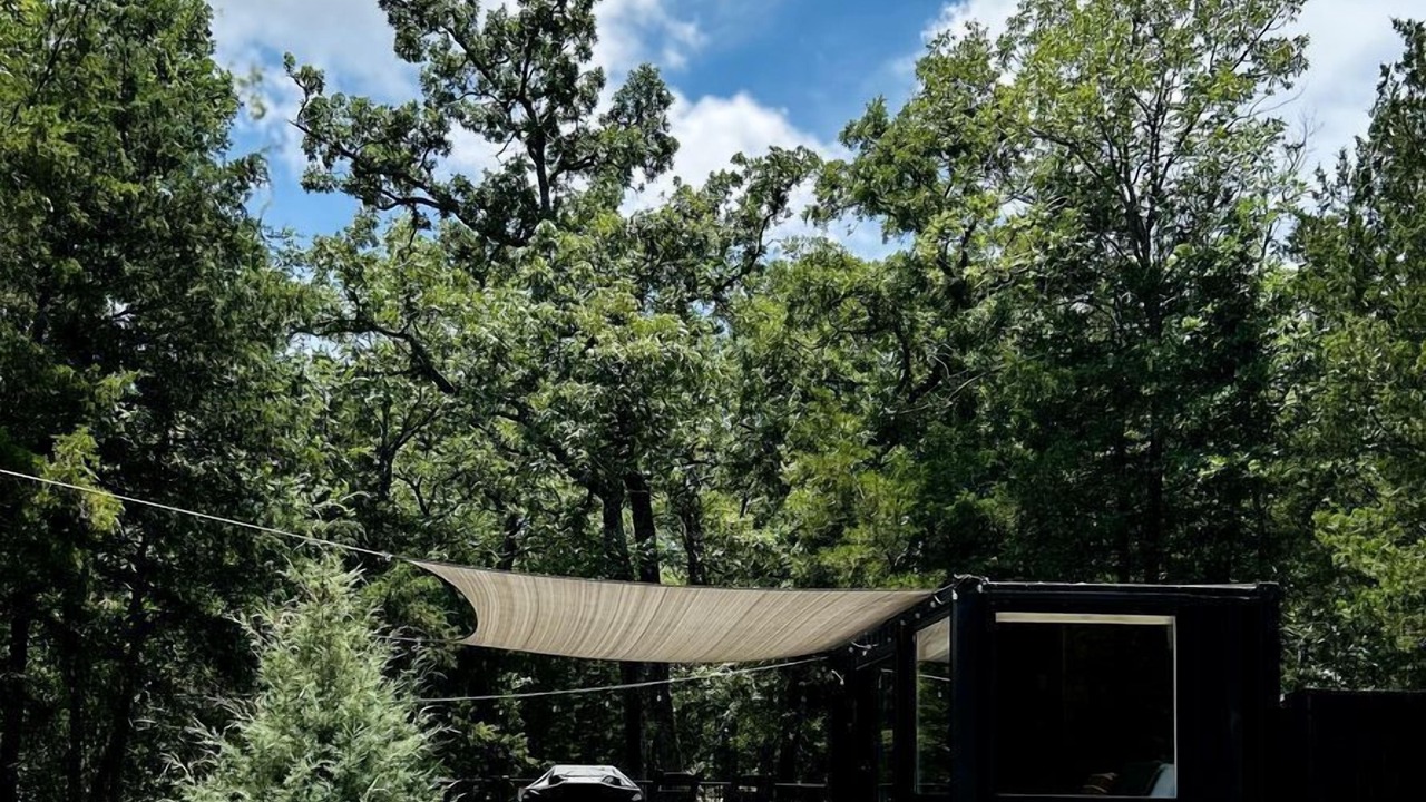 Photo of Patio Balcony in Log Cabin