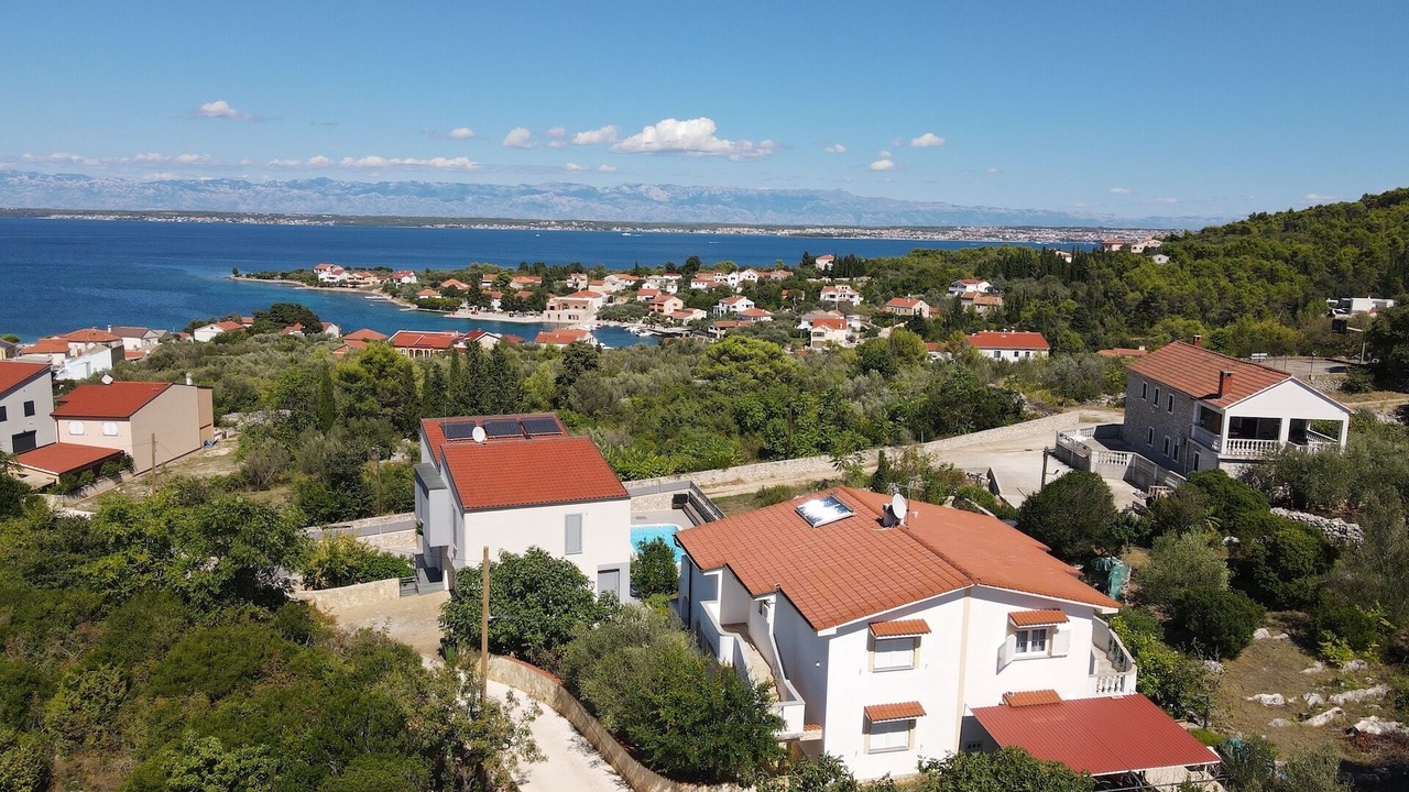 Photo of Outdoor in Lukoran
