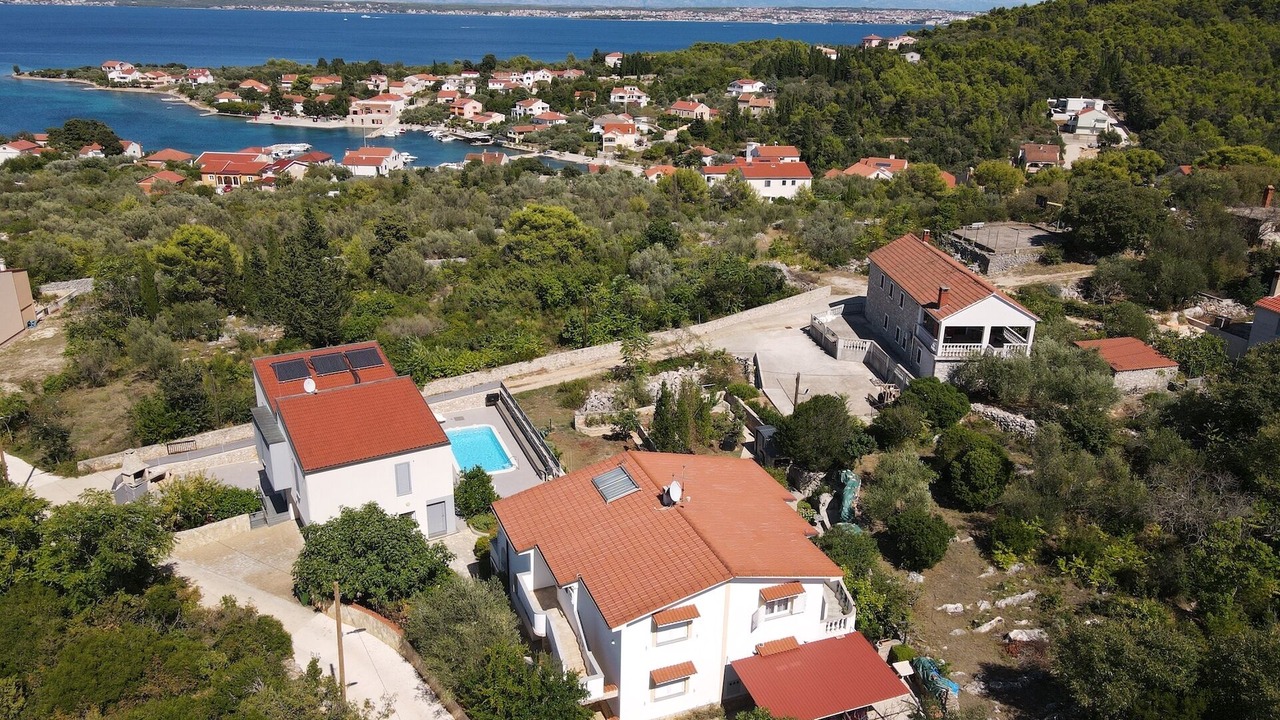 Photo of Outdoor in Lukoran
