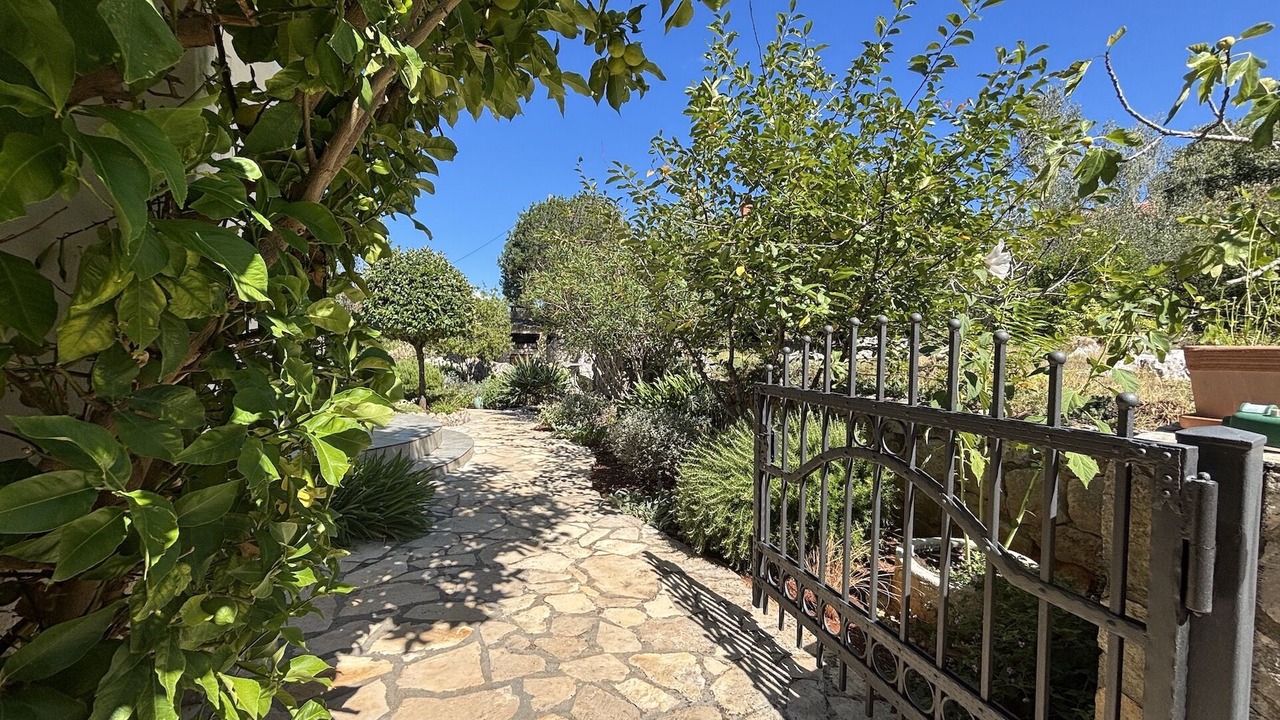 Photo of Outdoor in Lukoran