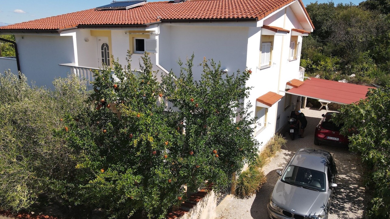 Photo of Outdoor in Lukoran