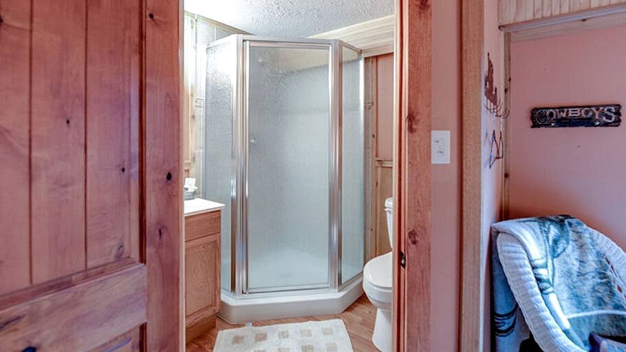 Photo of Bathroom in Carmine
