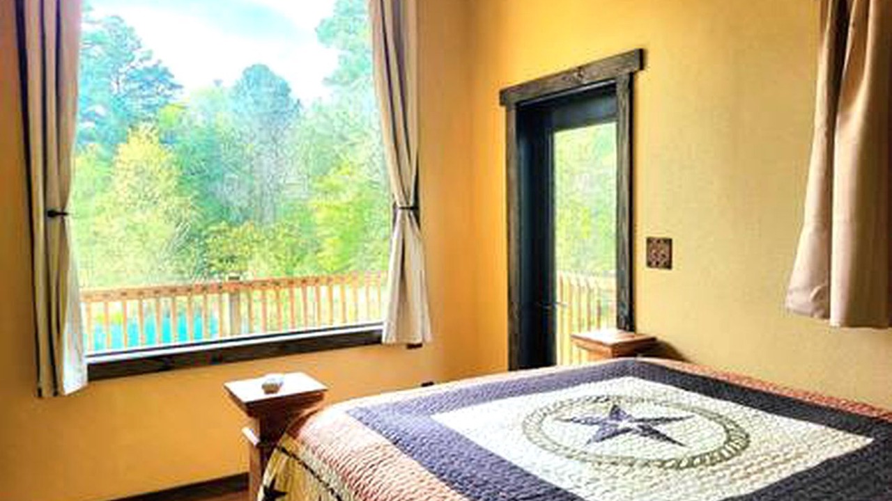 Photo of Bedroom in Waller