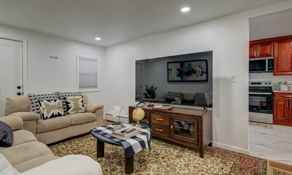 Photo of Livingroom in Colonie