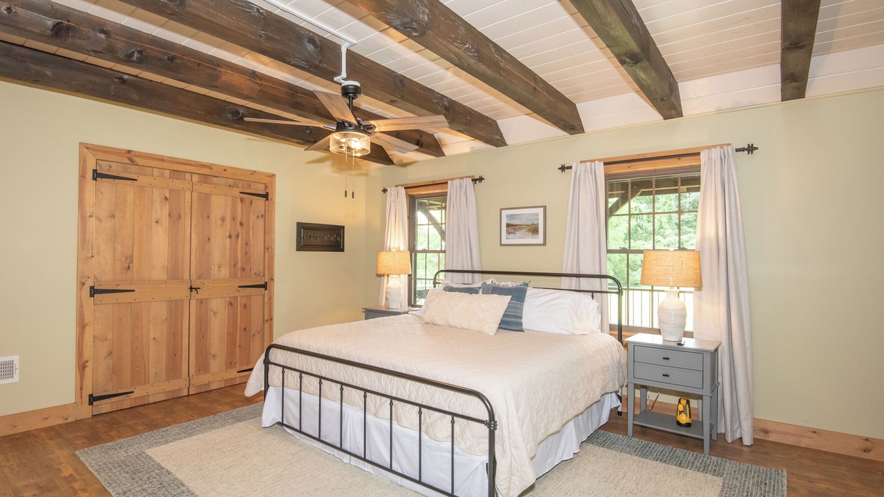 Photo of Bedroom in Everett