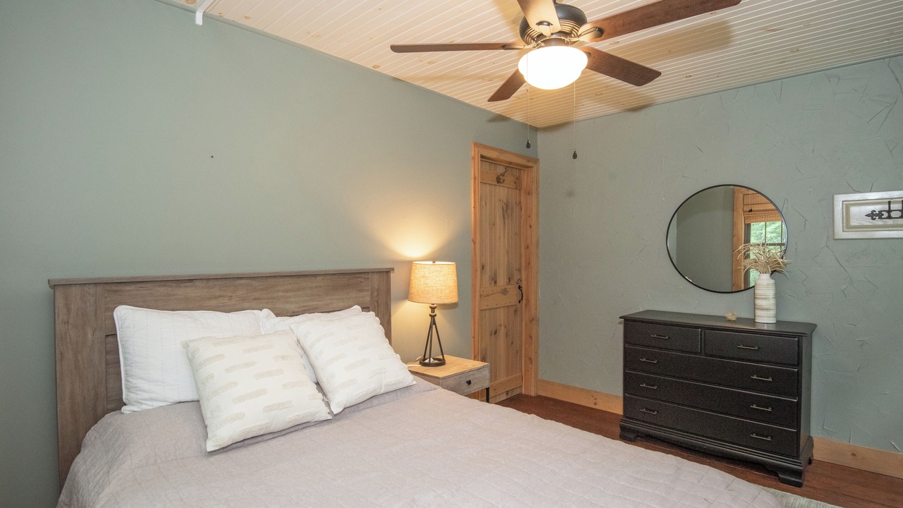 Photo of Bedroom in Everett