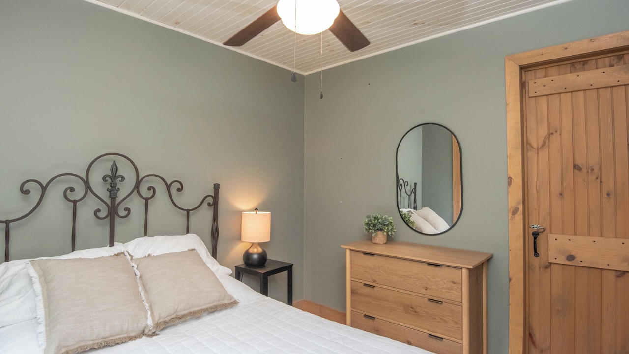 Photo of Bedroom in Everett