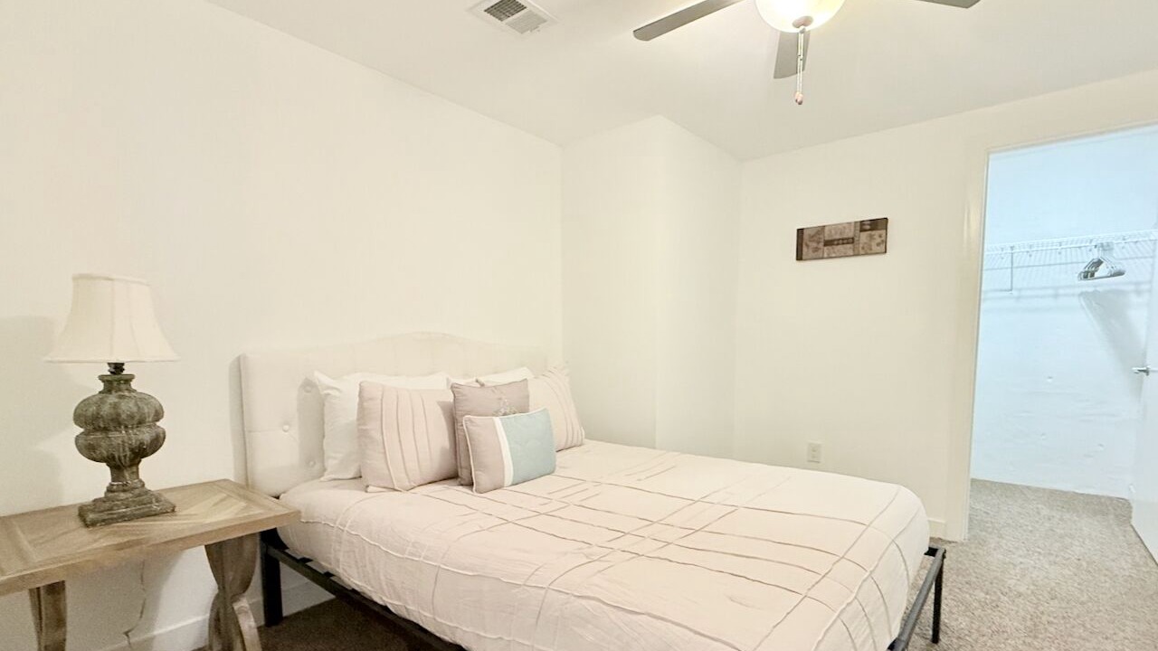 Photo of Bedroom in Old Market