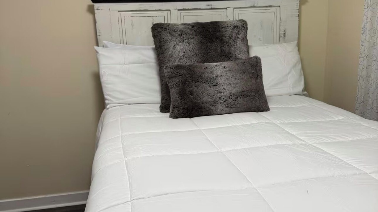 Photo of Bedroom in Clinton