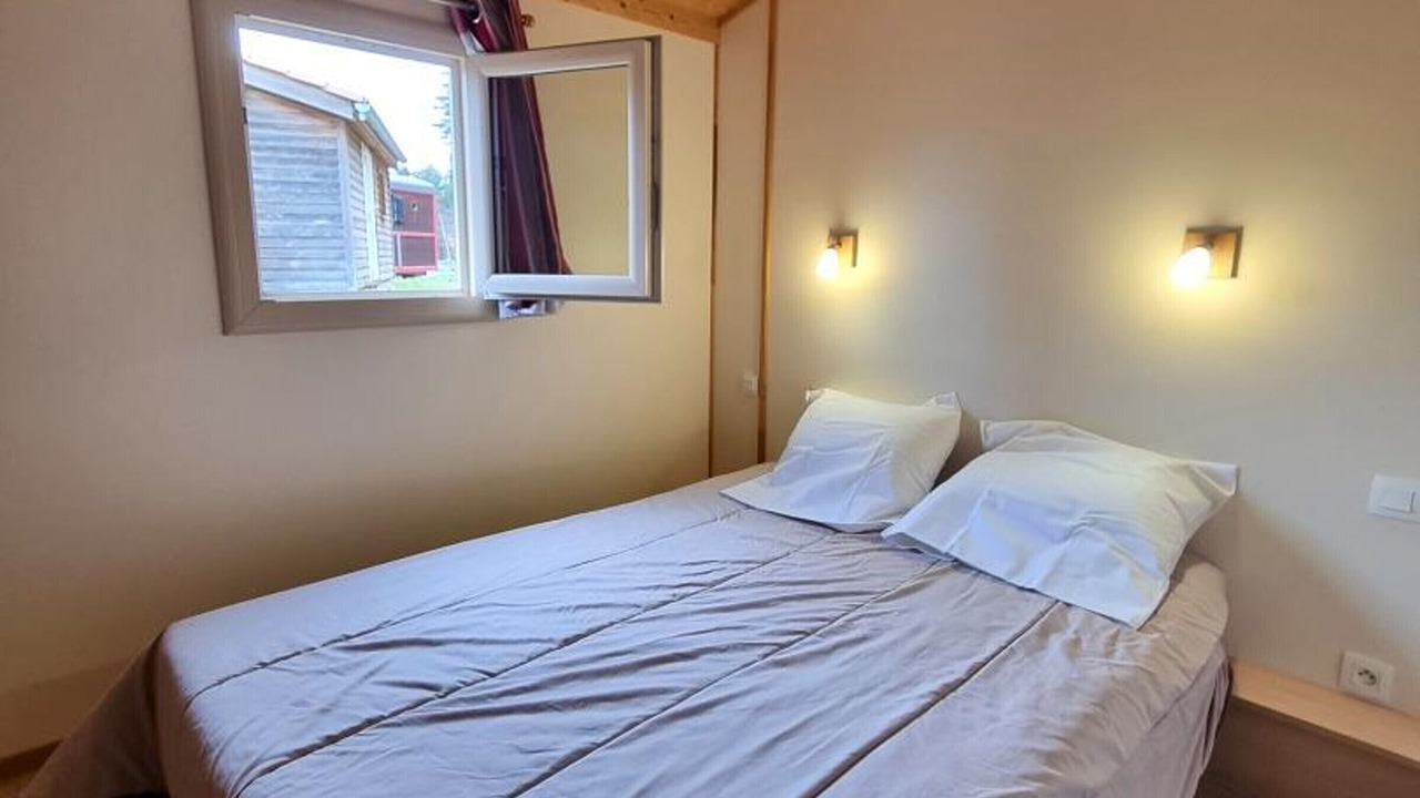 Photo of Bedroom in Usson-en-Forez