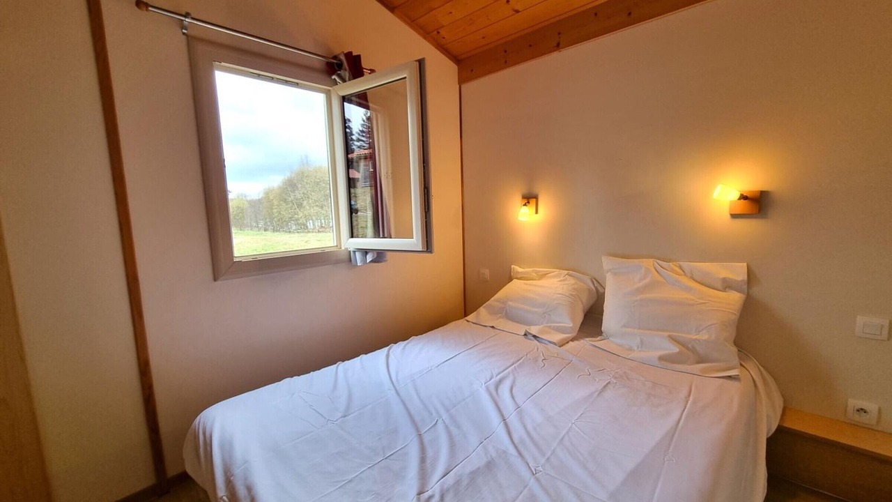 Photo of Bedroom in Usson-en-Forez