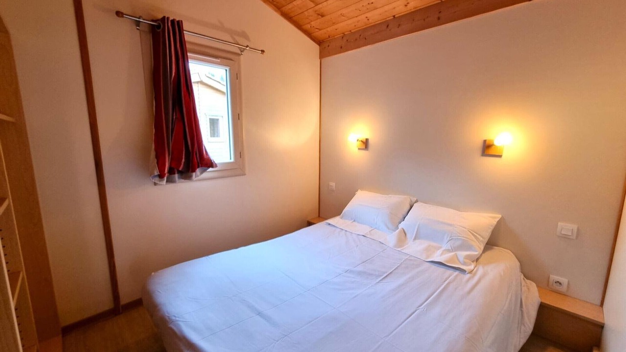 Photo of Bedroom in Usson-en-Forez