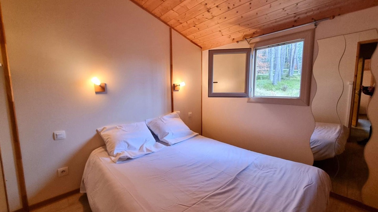 Photo of Bedroom in Usson-en-Forez