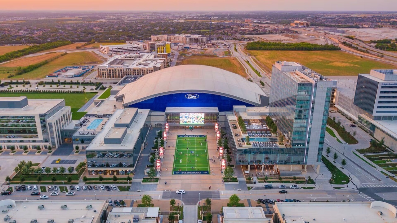 Photo of Outdoor in Legacy Town Center North