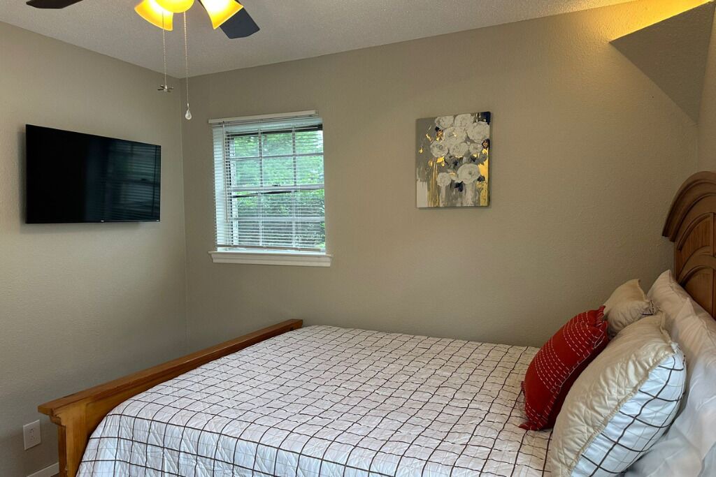 Photo of Bedroom in Euless