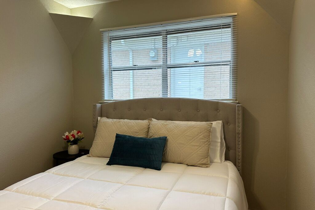 Photo of Bedroom in Euless