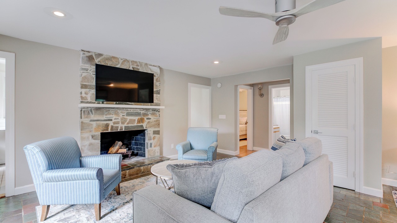 Photo of Livingroom in Top of the Hill