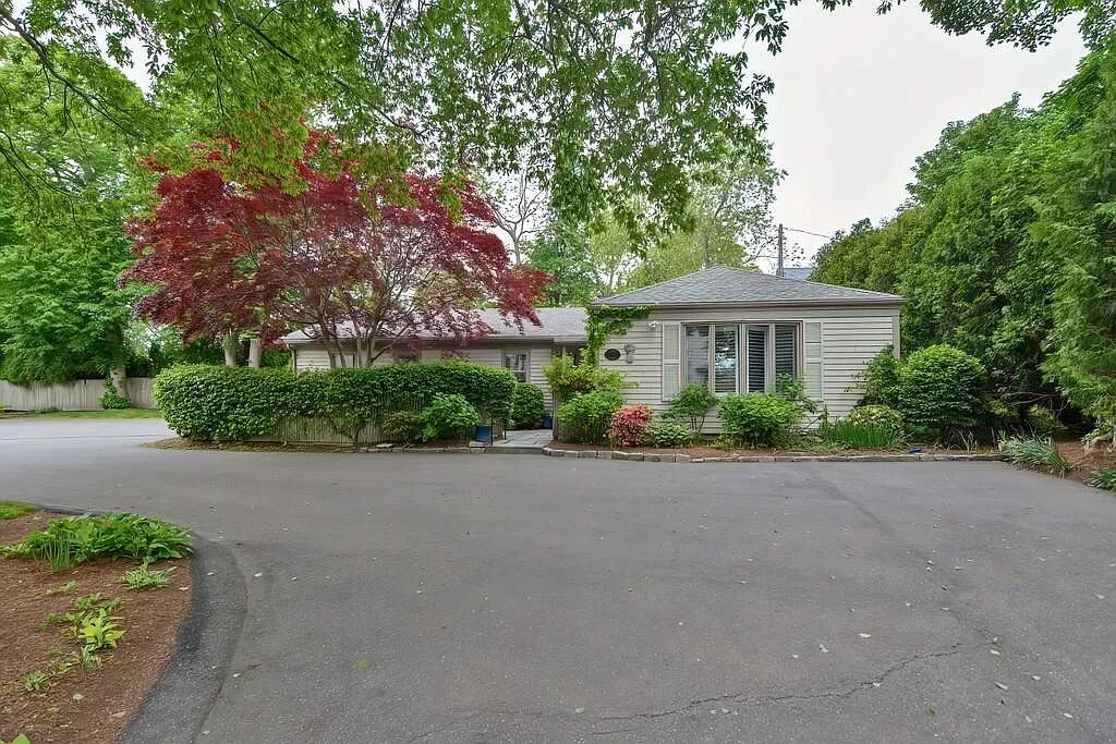 Photo of Outdoor in Top of the Hill