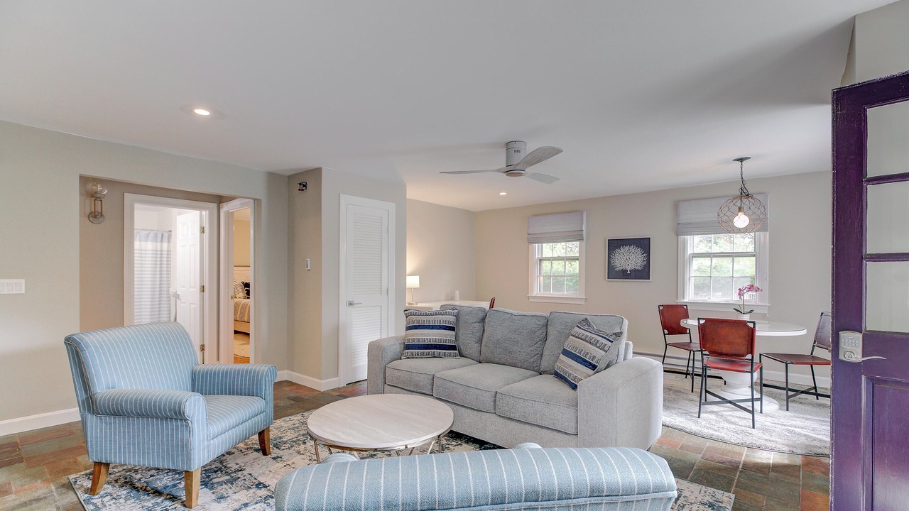 Photo of Livingroom in Top of the Hill