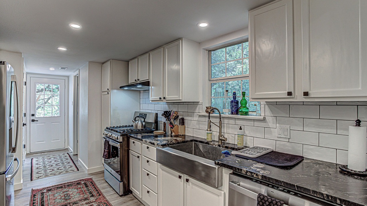 Photo of Kitchen in Lakeland Park