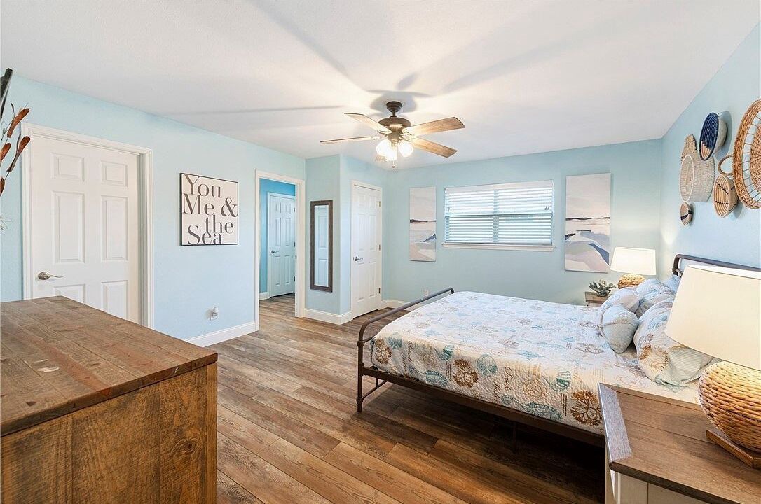 Photo of Bedroom in Leeward Sands
