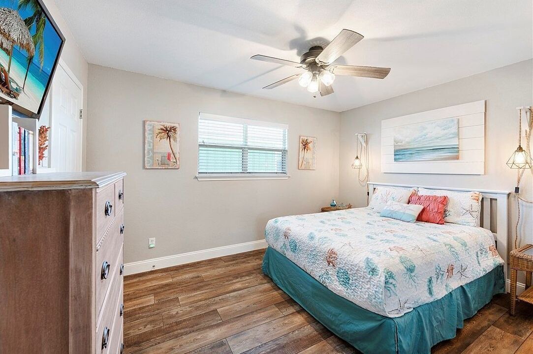 Photo of Bedroom in Leeward Sands