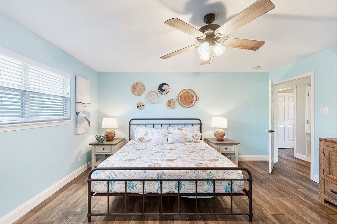 Photo of Bedroom in Leeward Sands