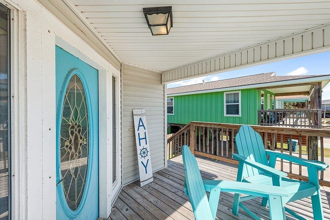 Photo of Patio Balcony in Leeward Sands