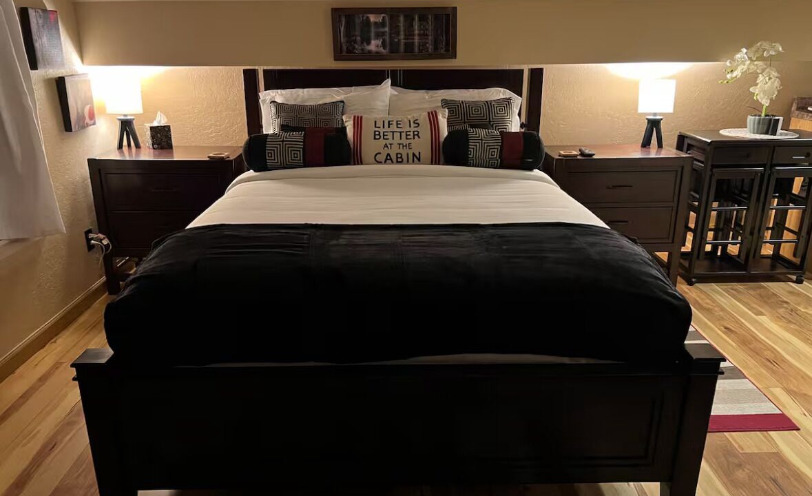 Photo of Bedroom in Chiloquin