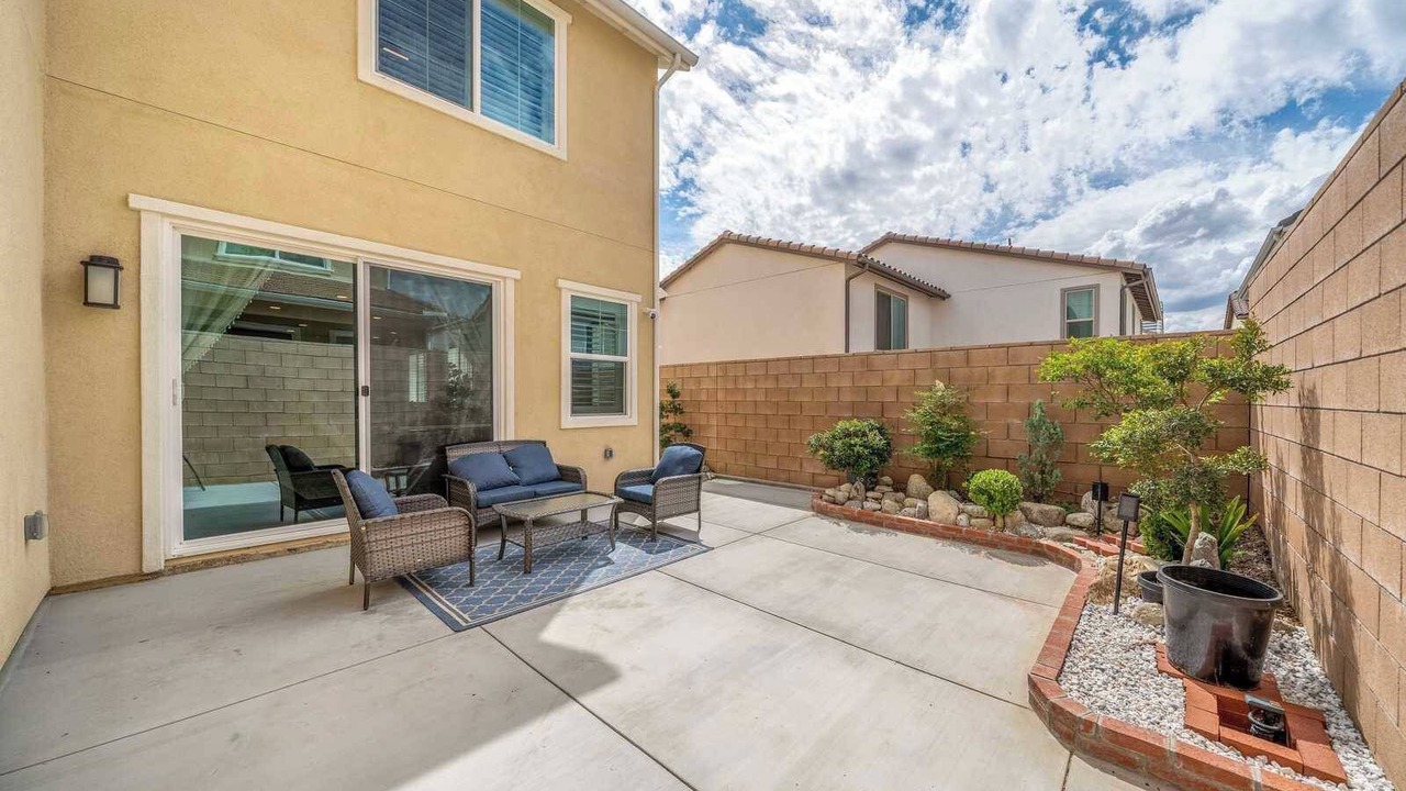 Photo of Patio Balcony in Fontana