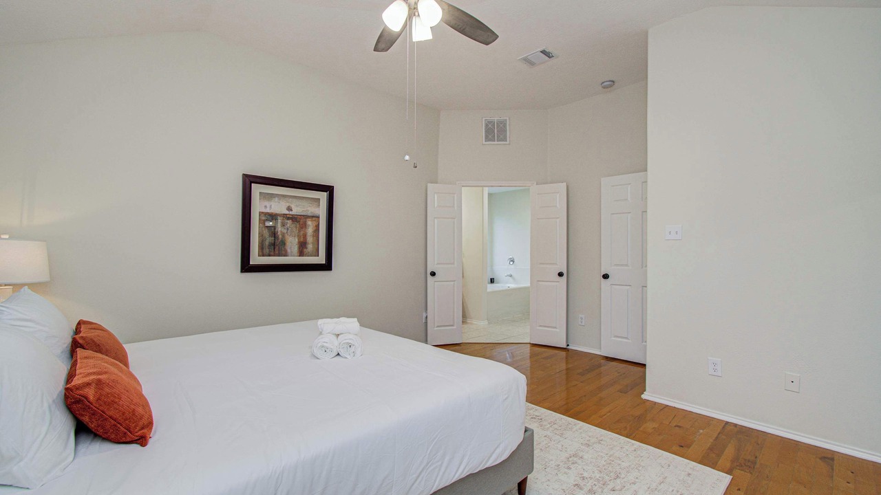 Photo of Bedroom in Clodine