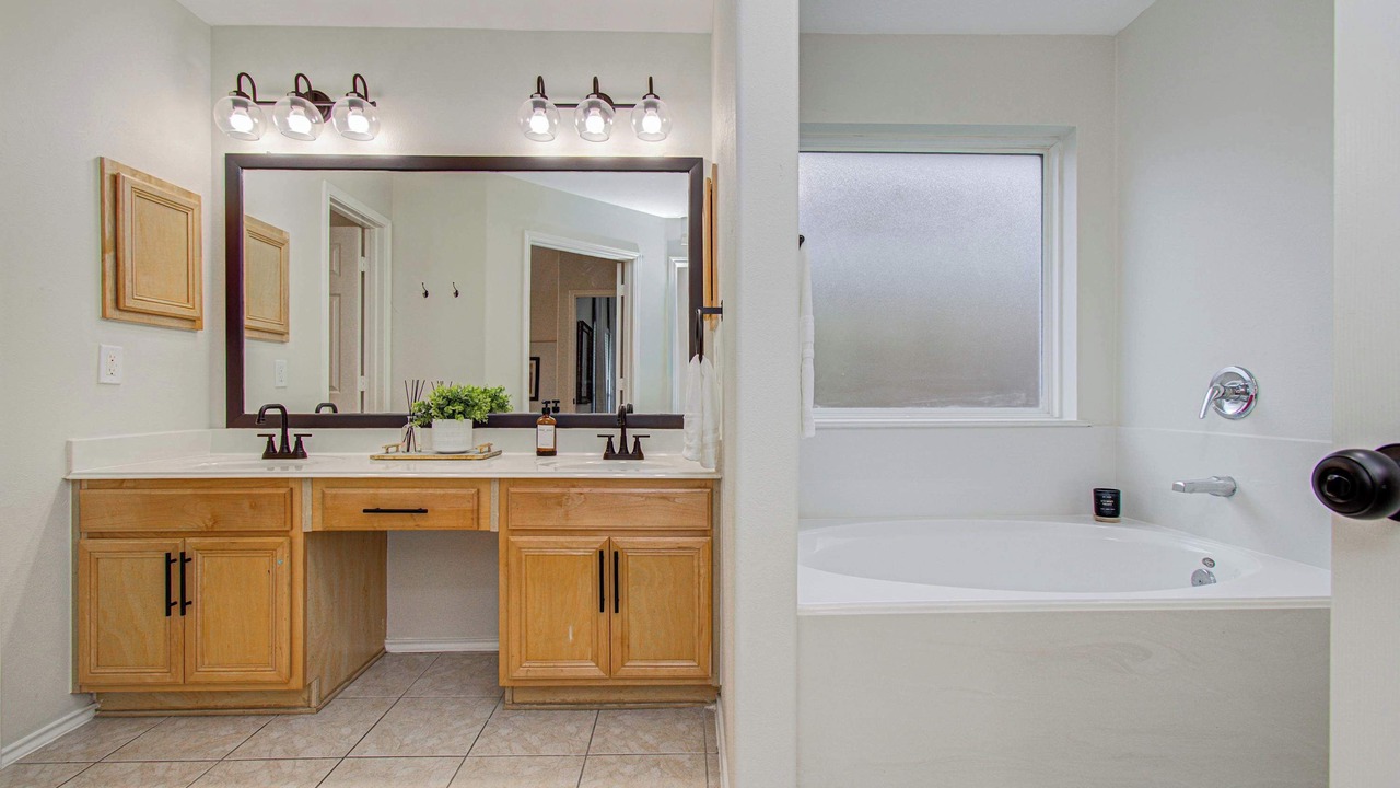 Photo of Bathroom in Clodine