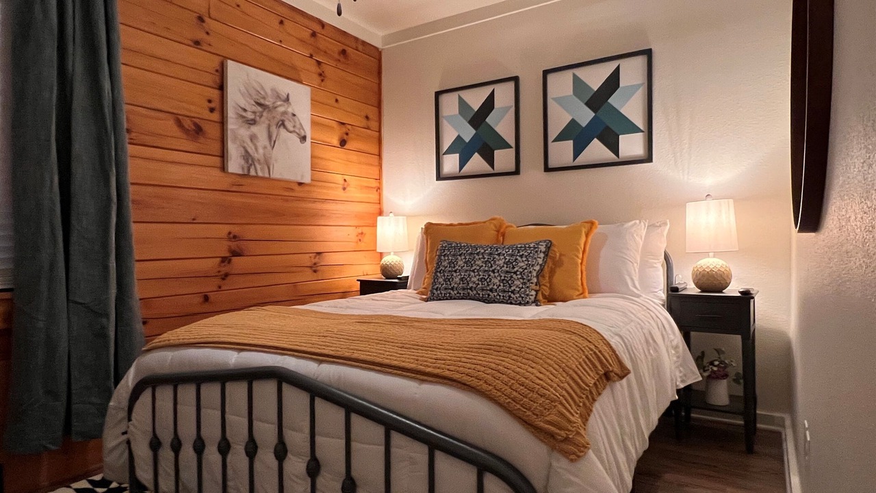 Photo of Bedroom in Hot Springs