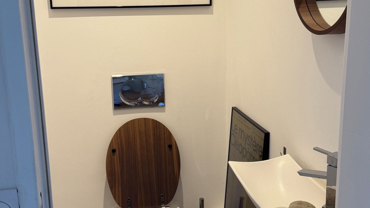 Photo of Bathroom in Garches