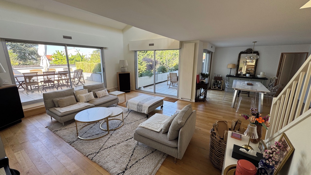 Photo of Livingroom in Garches