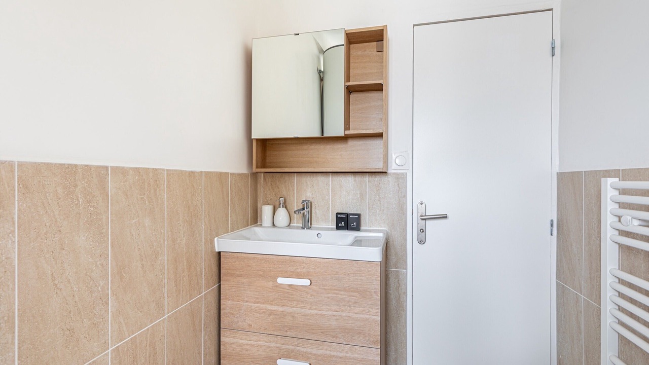 Photo of Bathroom in Quartier de la Goutte-d'Or