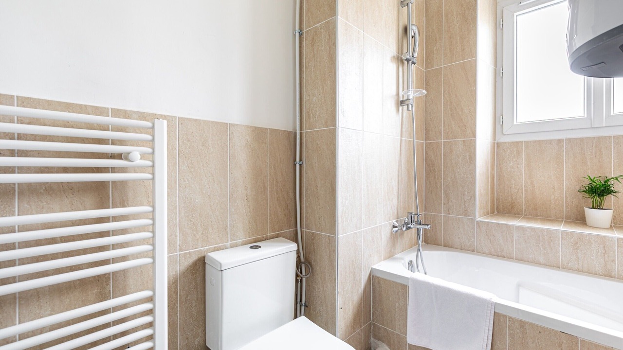 Photo of Bathroom in Quartier de la Goutte-d'Or