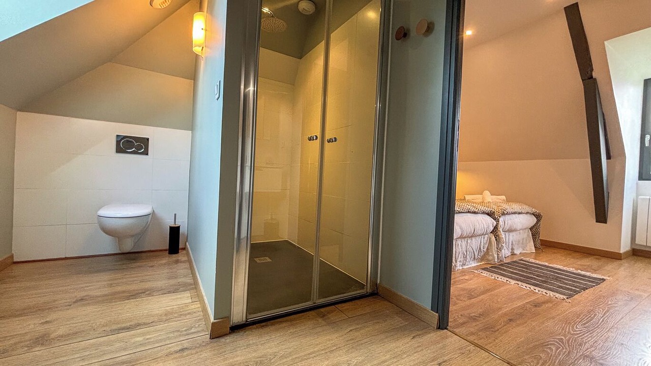 Photo of Bathroom in Manneville-la-Raoult