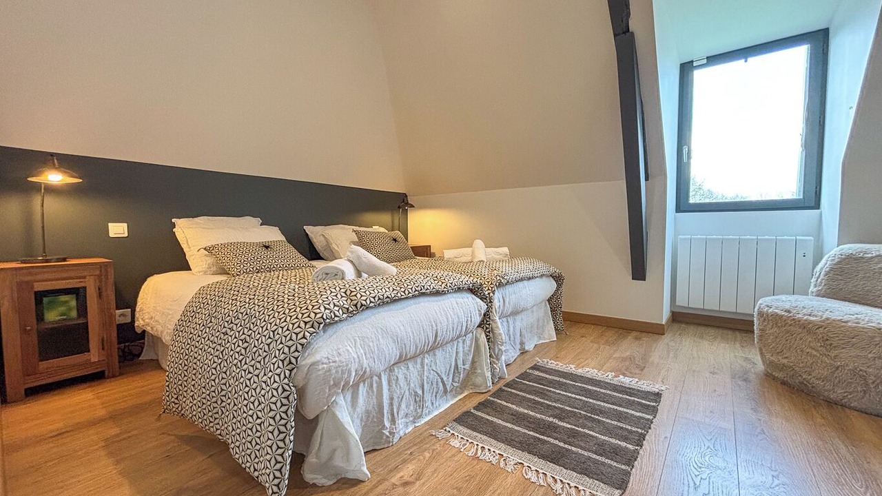 Photo of Bedroom in Manneville-la-Raoult