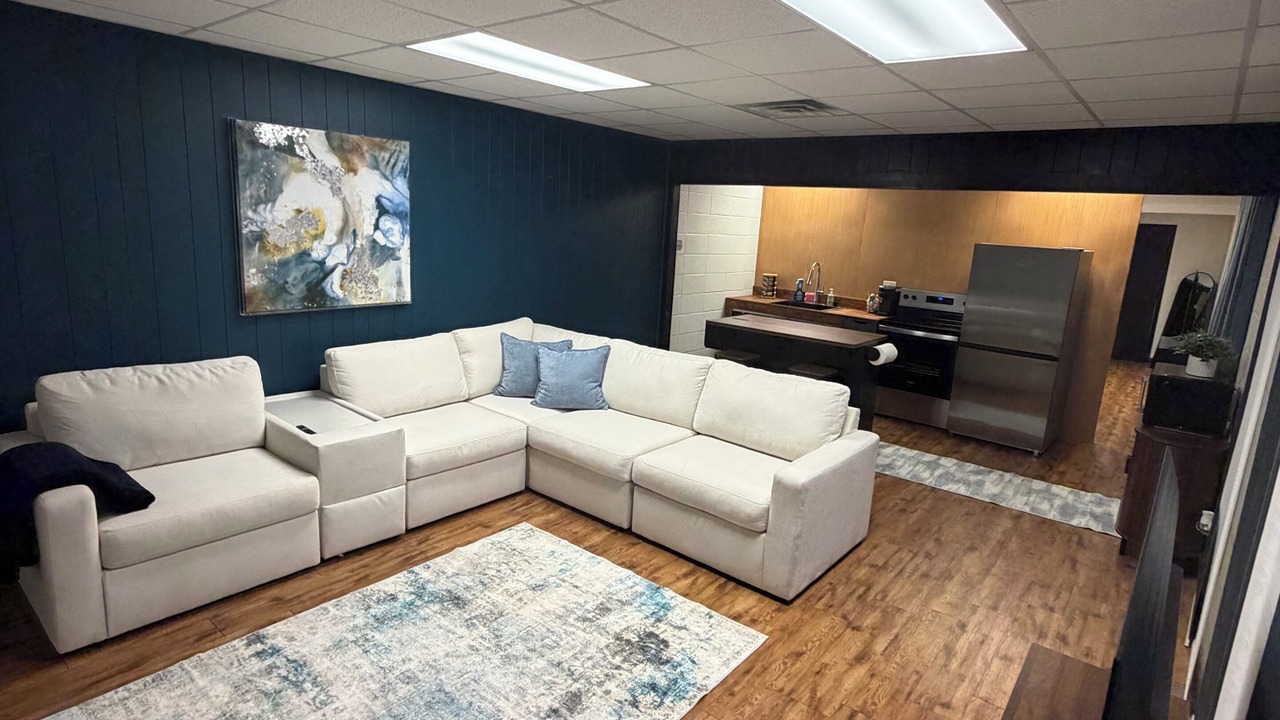 Photo of Livingroom in Farmington