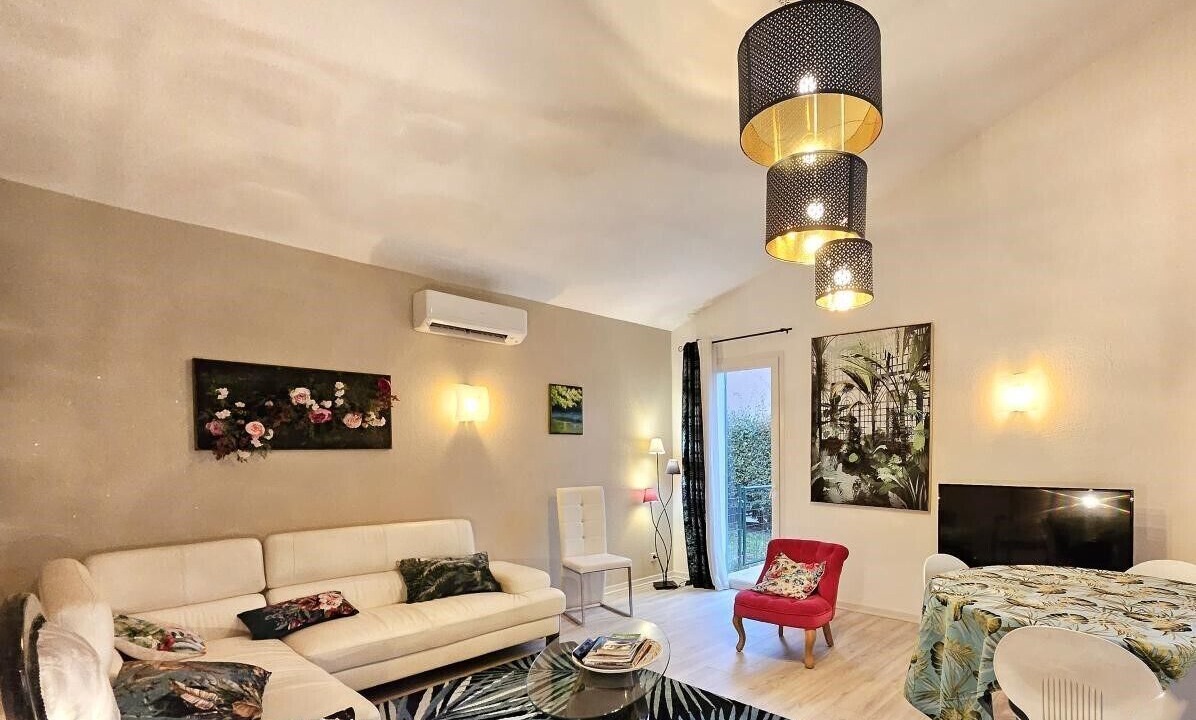 Photo of Livingroom in Saint-Saturnin-les-Avignon