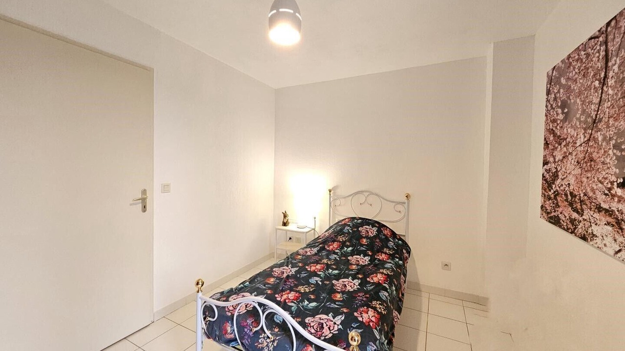 Photo of Bedroom in Saint-Saturnin-les-Avignon