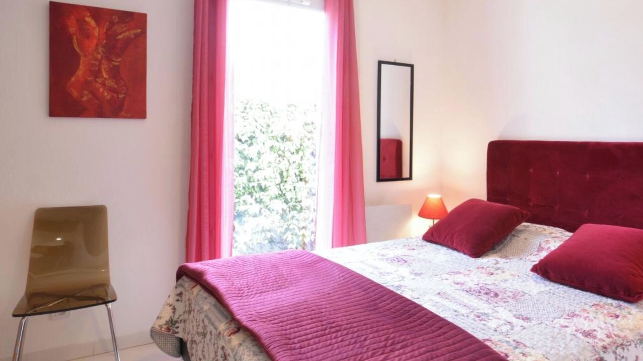 Photo of Bedroom in Saint-Saturnin-les-Avignon
