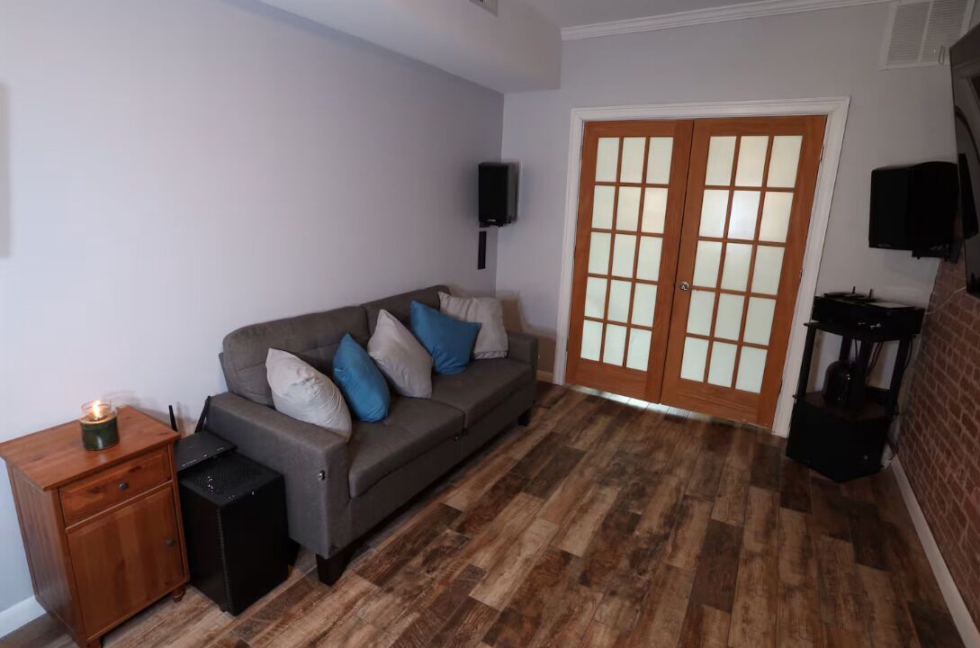 Photo of Livingroom in Historic Downtown