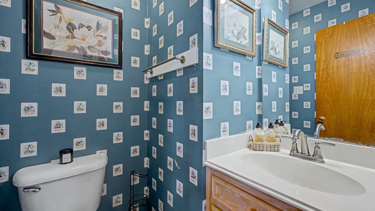 Photo of Bathroom in Jasper