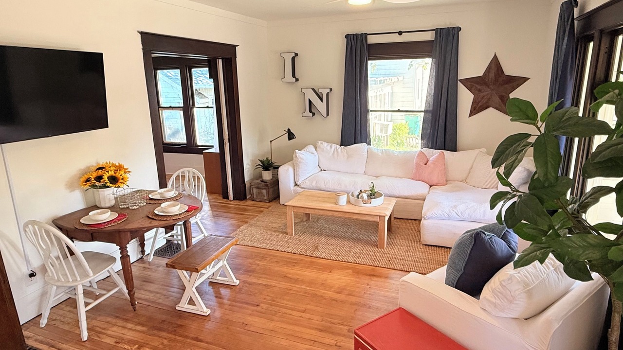 Photo of Livingroom in Franklin
