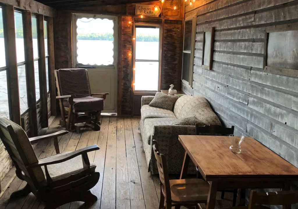 Photo of Livingroom in Ellenburg Depot