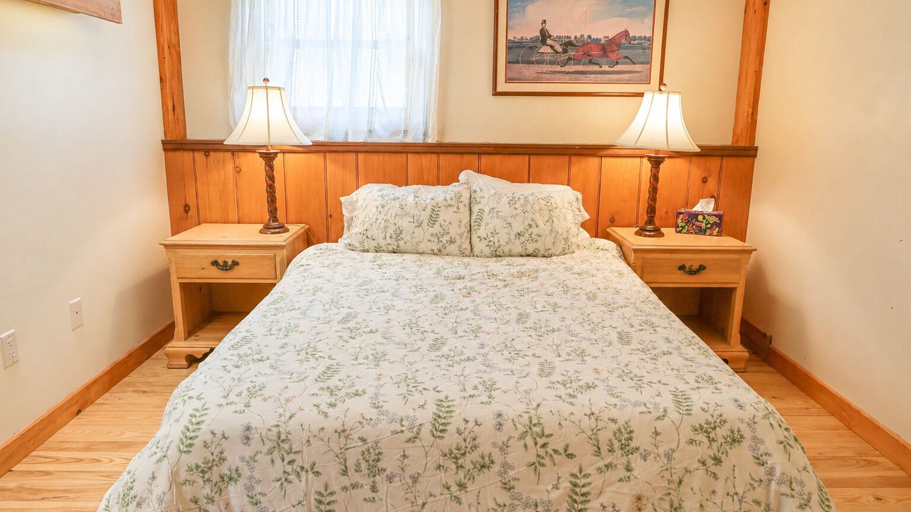 Photo of Bedroom in Hoosick Falls